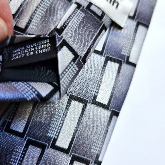 Pierre Cardin Mens Necktie Grey-Black-White Squares 100% Silk Neck Tie 3… - Picture 6 of 7
